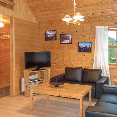 Nice home in Vallavik with 3 Bedrooms&WiFi Vangsbygd Buitenkant foto
