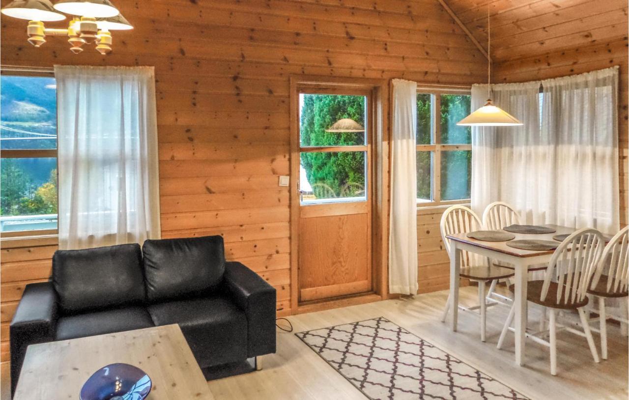 Nice home in Vallavik with 3 Bedrooms&WiFi Vangsbygd Buitenkant foto